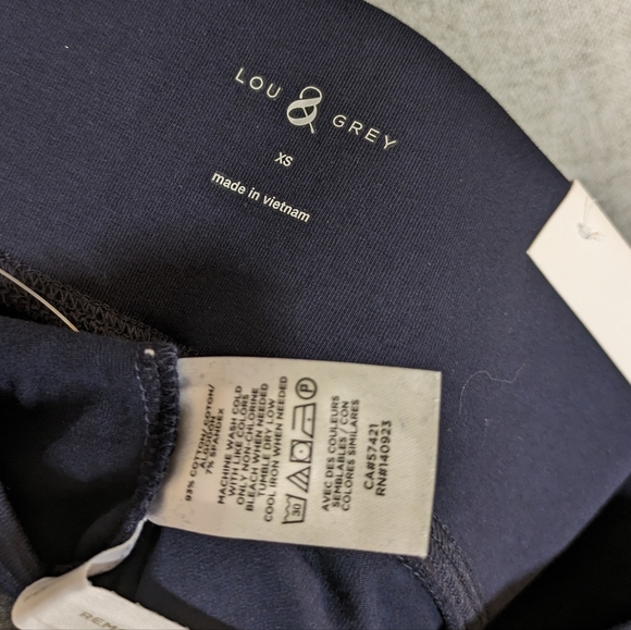 Lou & Grey high-rise essential legging navy blue - Picture 2 of 5